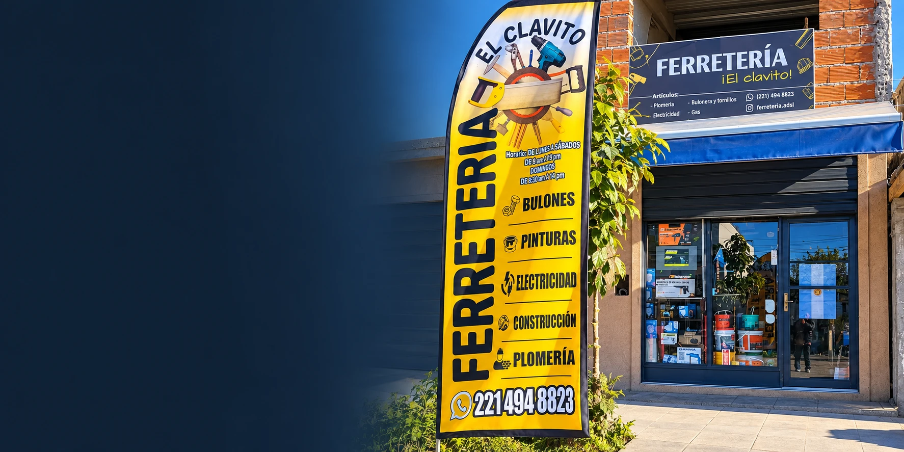Frente de Ferretería El Clavito, con su cartel amarillo, toldo azul y entrada